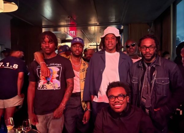 Kendrick Lamar Performs Bare-Bones Set In Front Of Jay-Z & Beyoncé
